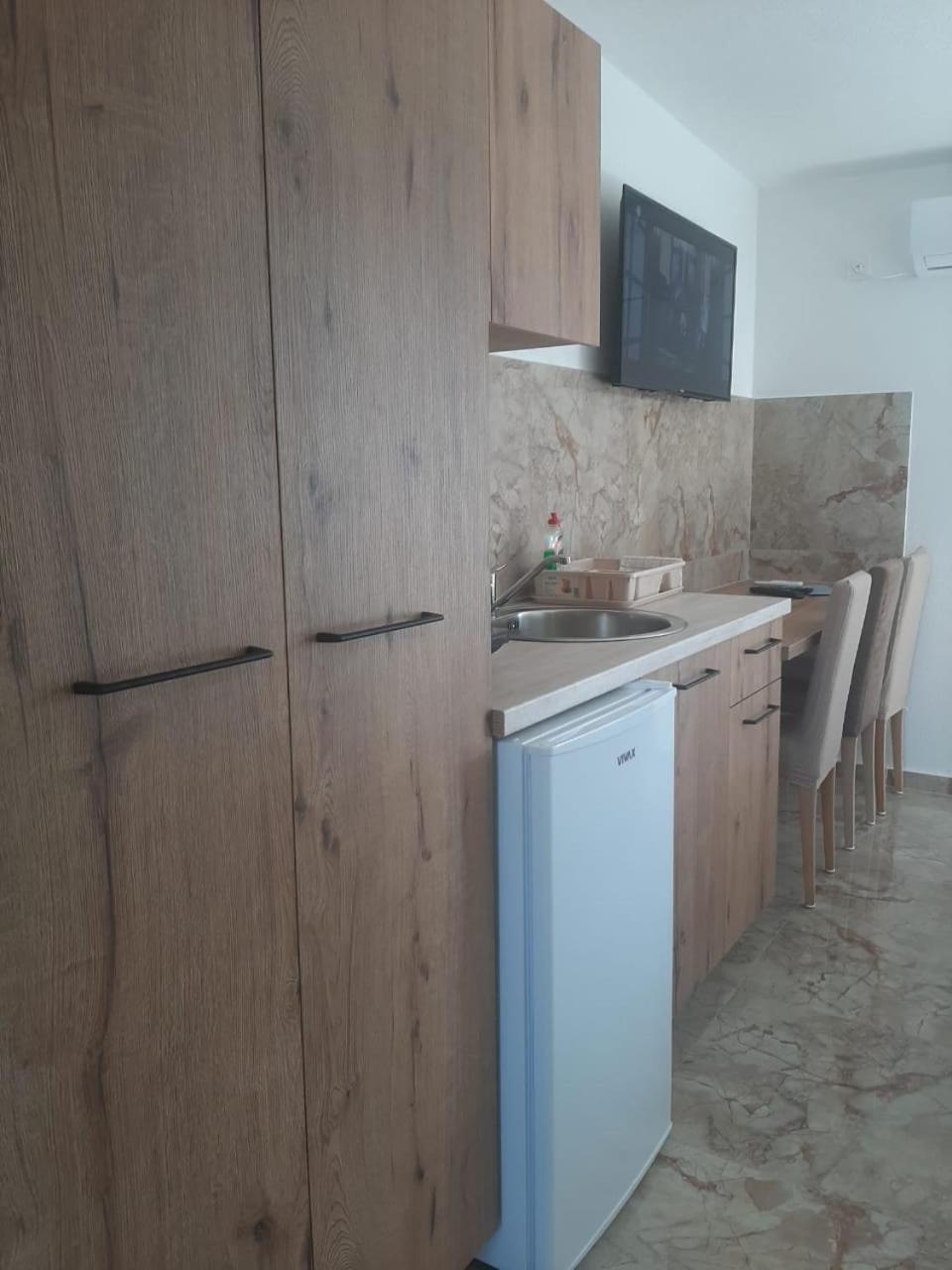 Duricic Apartmani Budua Esterno foto