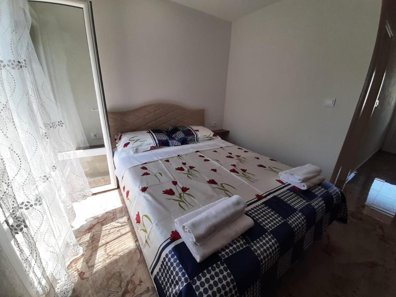Duricic Apartmani Budua Esterno foto